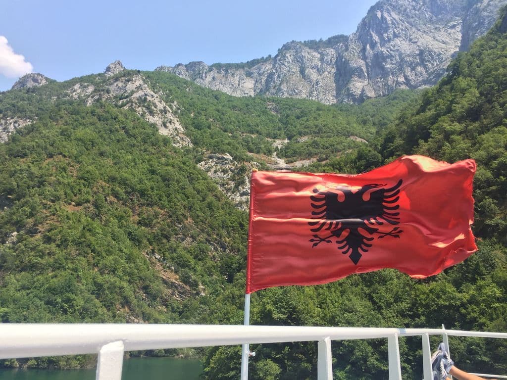 Arnavutluk Vatandaşlık Başvuru Şartları